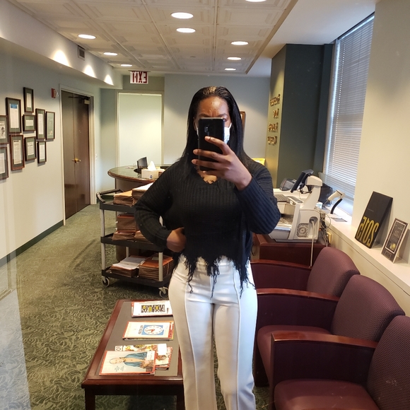 Heidi Distressed Sweater - Picture 4 of 4